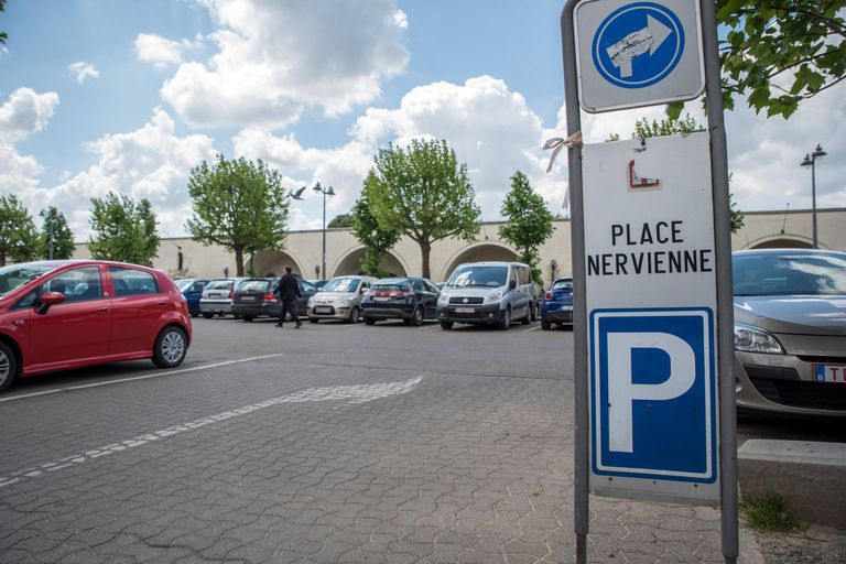 Travaux à la Place Nervienne : quid de la gratuité du stationnement ?