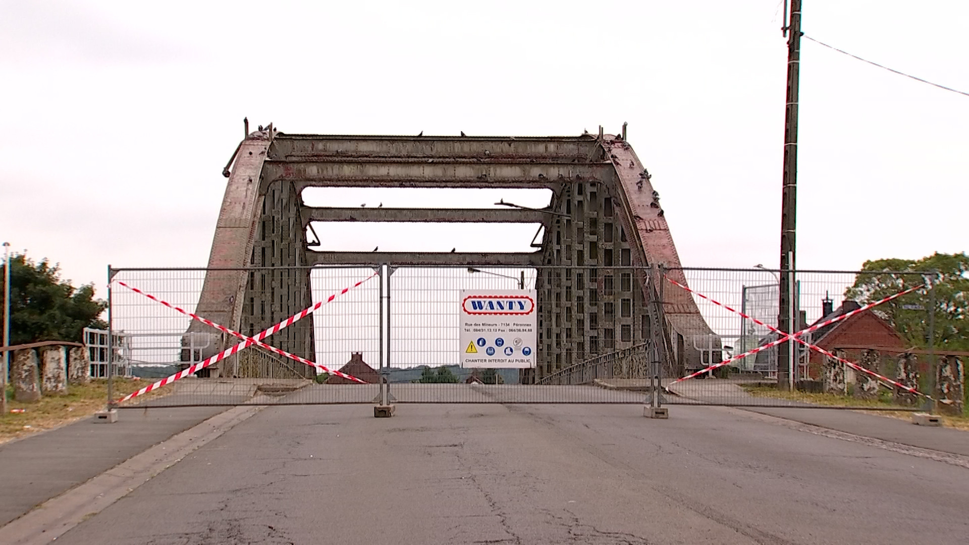 Pont du Busteau à Ghlin : une mauvaise coordination des chantiers crée des embouteillages